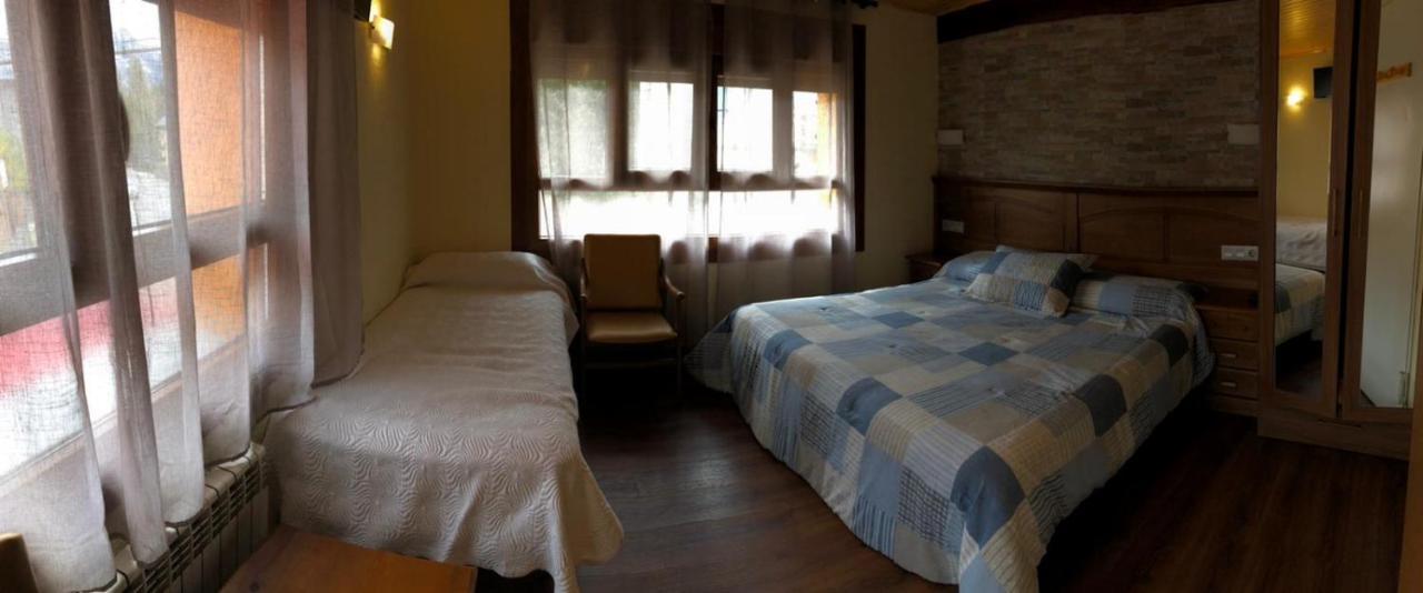 Hotel Sarao Escarrilla Eksteriør bilde